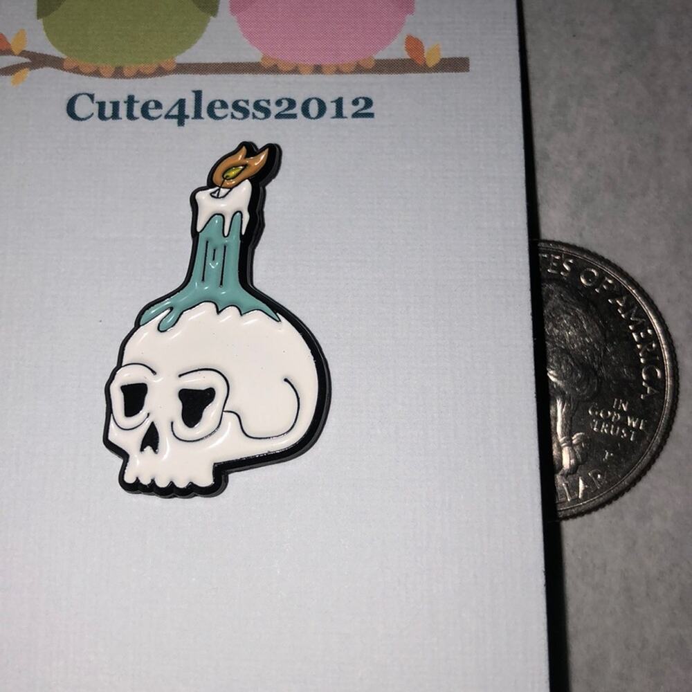 Burning Candle Skull Halloween Pin Brooch